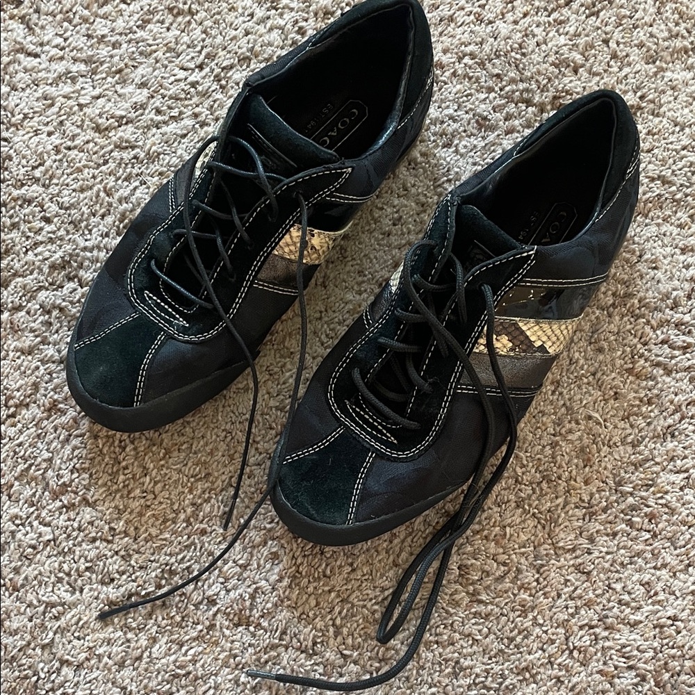 Coach Women's Sneakers in Black and Gold 167